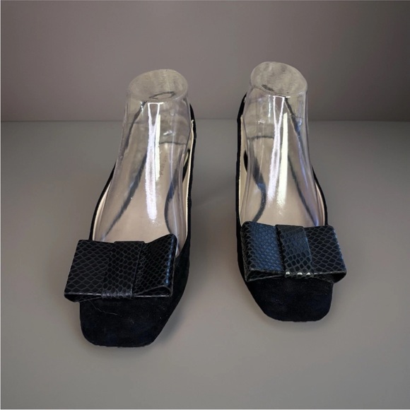 Kate Spade Black Slingback Heels with Bow - Picture 3 of 9